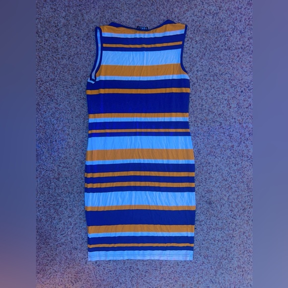 ‘VENUS’ maxi-dress - Picture 3 of 3